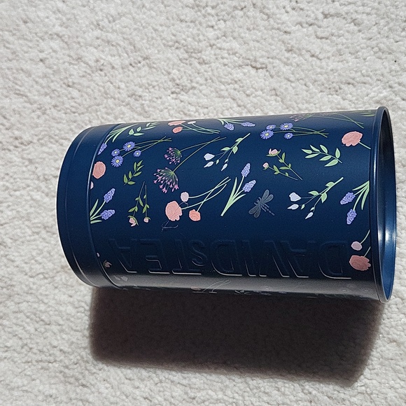 Floral Tea Tin - DavidsTea - Picture 1 of 4